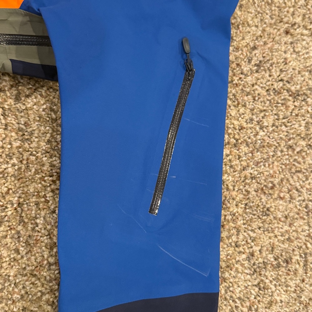 Norrona Lafoten Gore-Tex Anorak -Mens - Picture 12 of 14